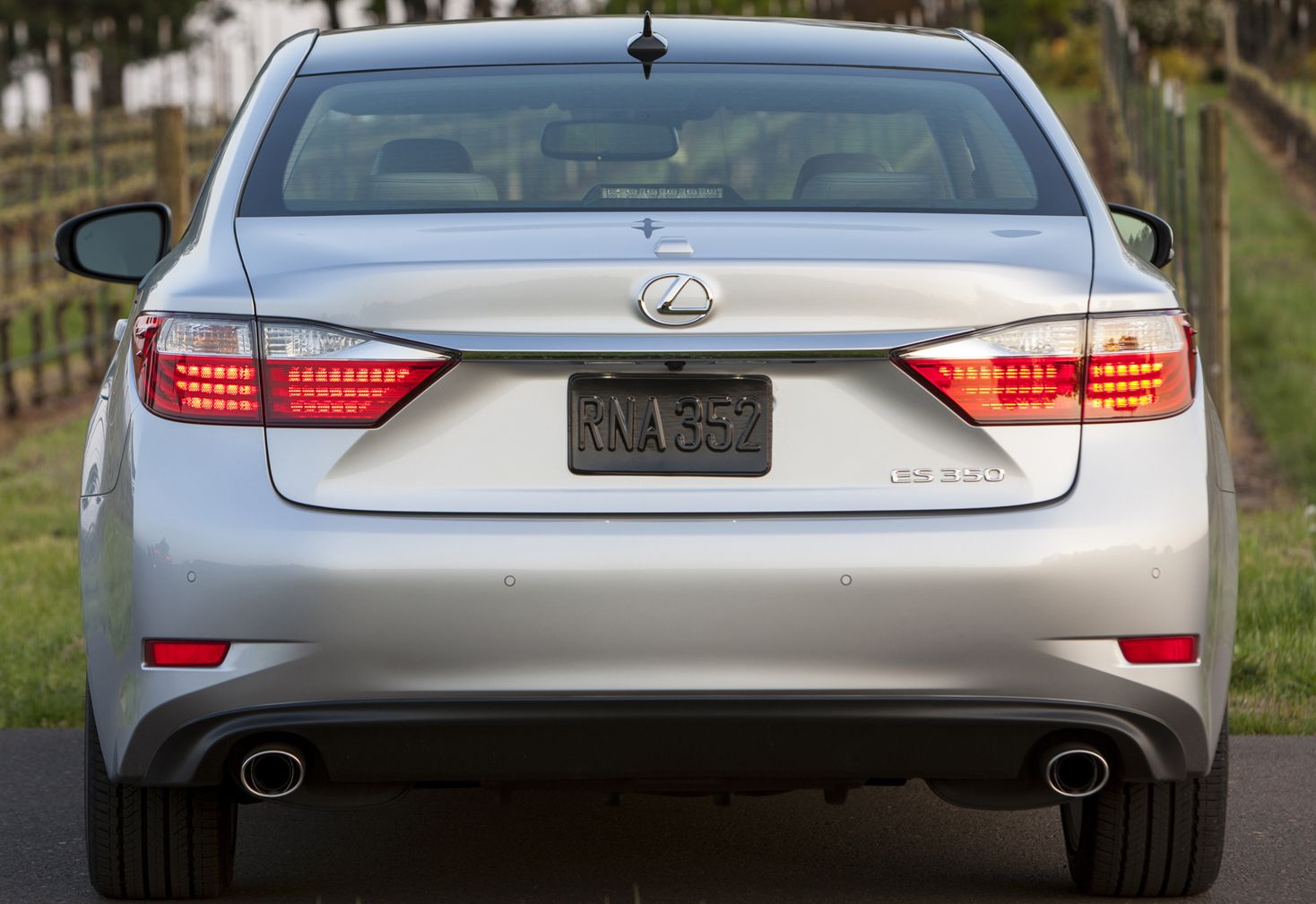 Lexus () ES VI (XV60):  