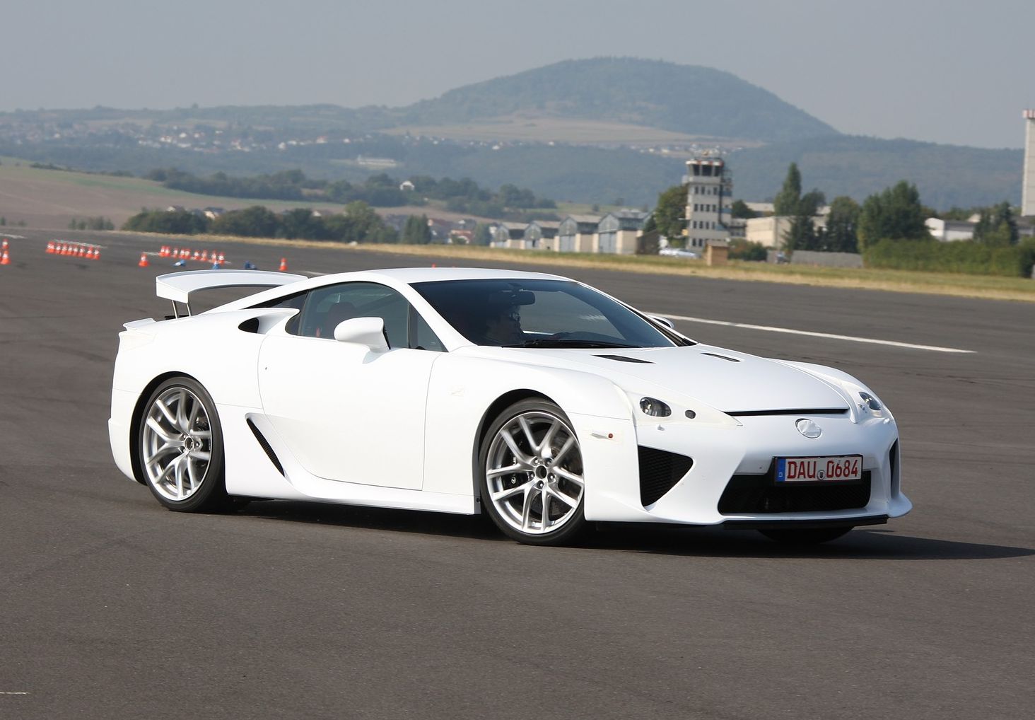 Lexus () LFA:  
