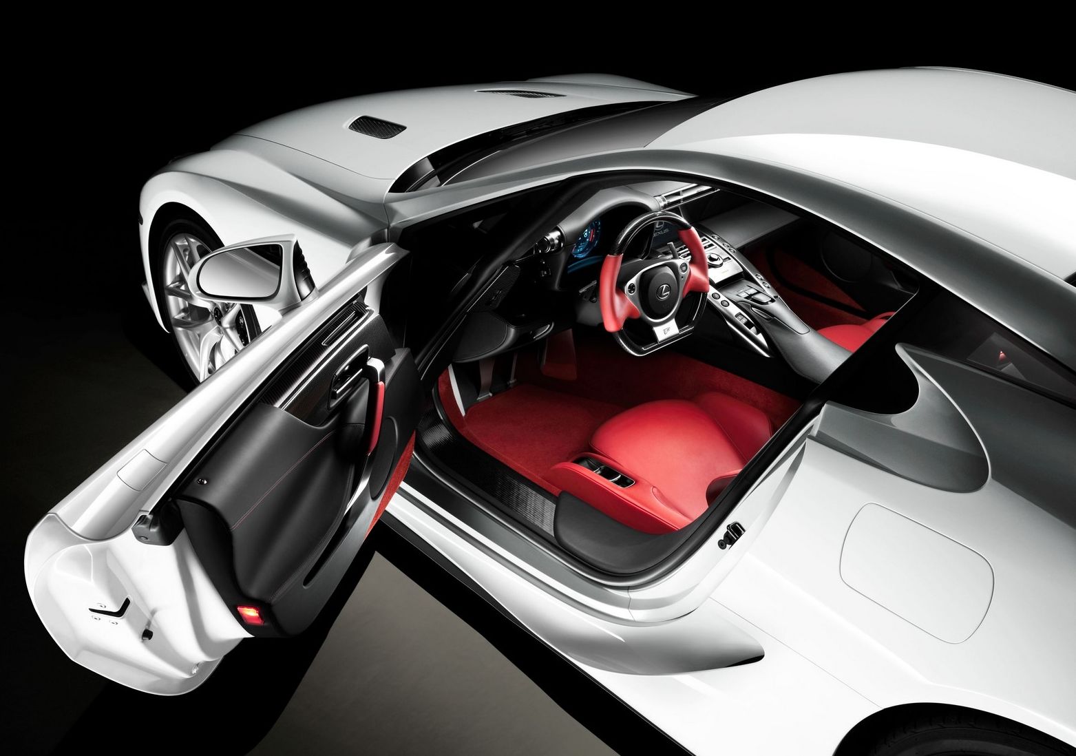 Lexus () LFA:  