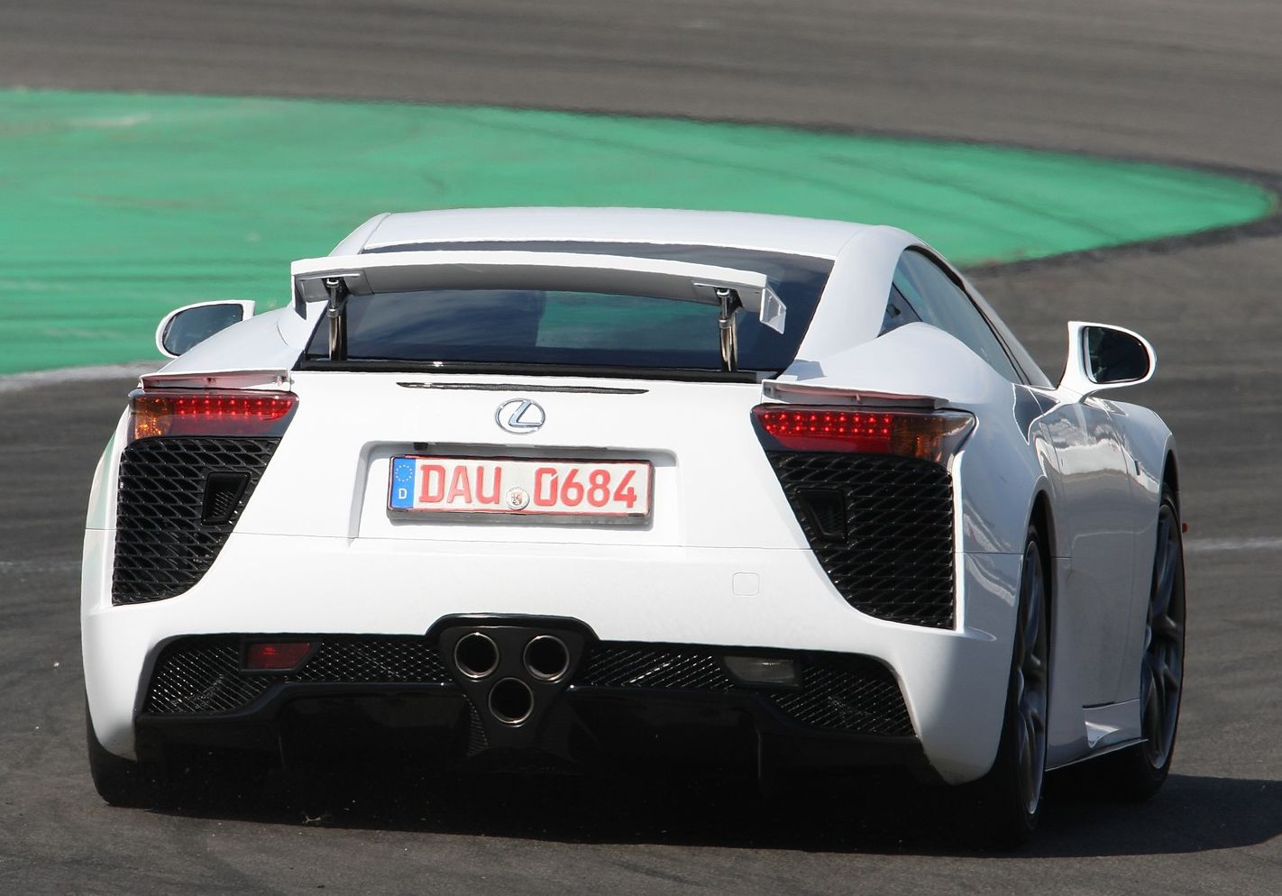Lexus () LFA:  