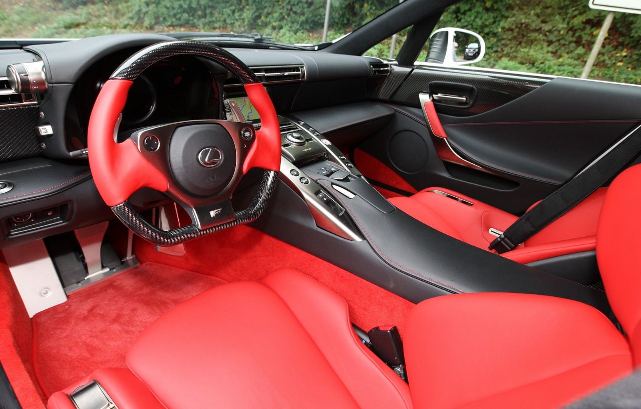 Lexus () LFA:  