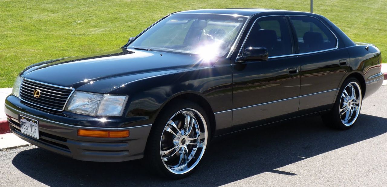 Lexus () LS II (UCF20):  