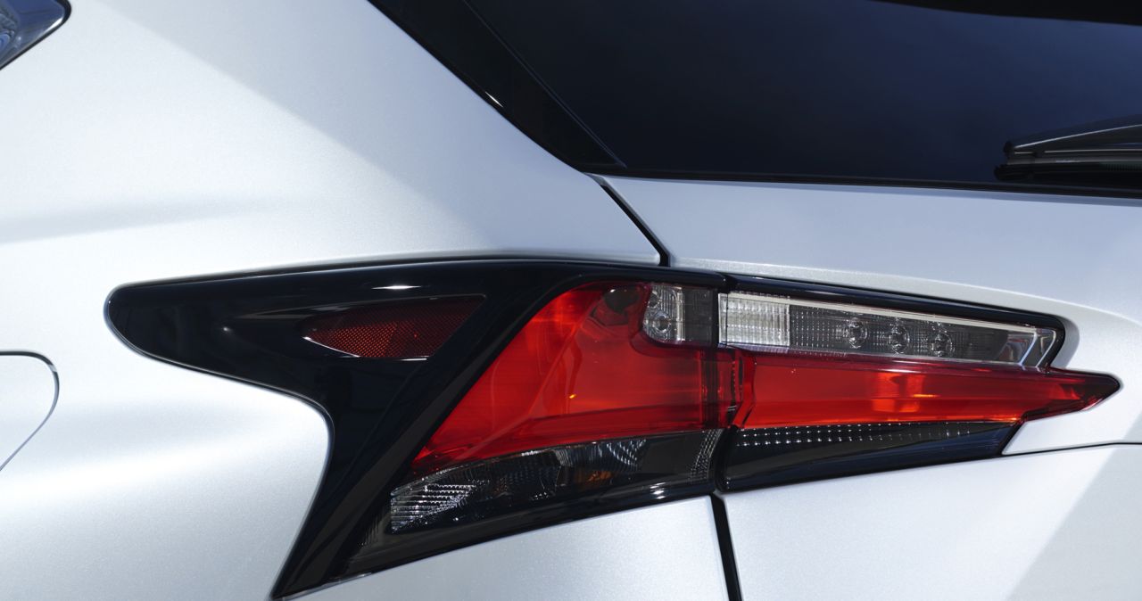 Lexus () NX I (AYZ1_):  