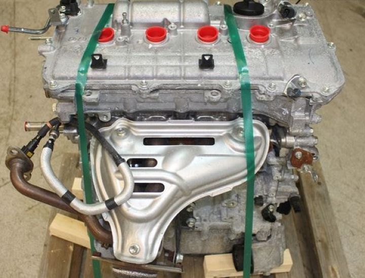 Toyota () 2ZR-FXE:  