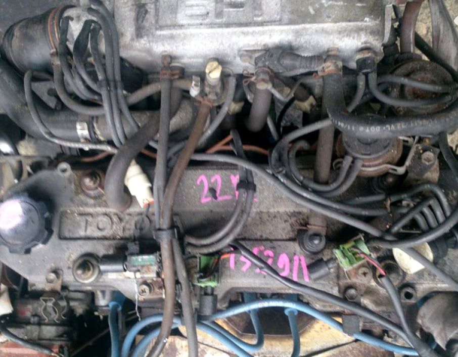 Toyota () 22R:  