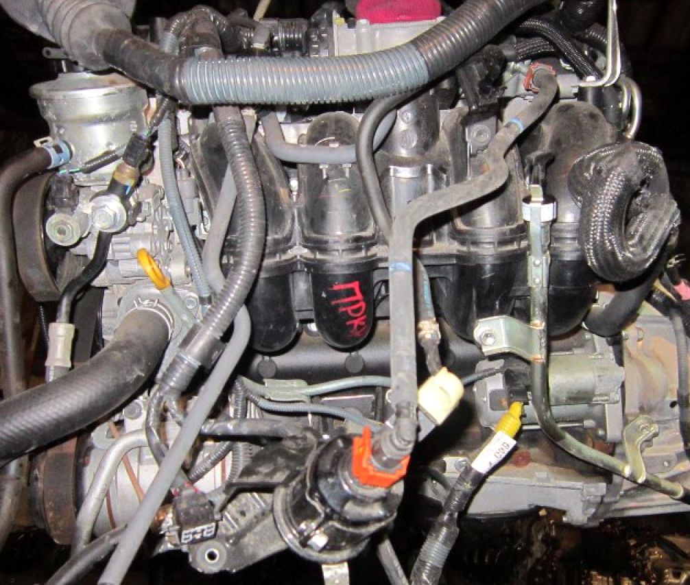 Toyota () 2TR-FE:  