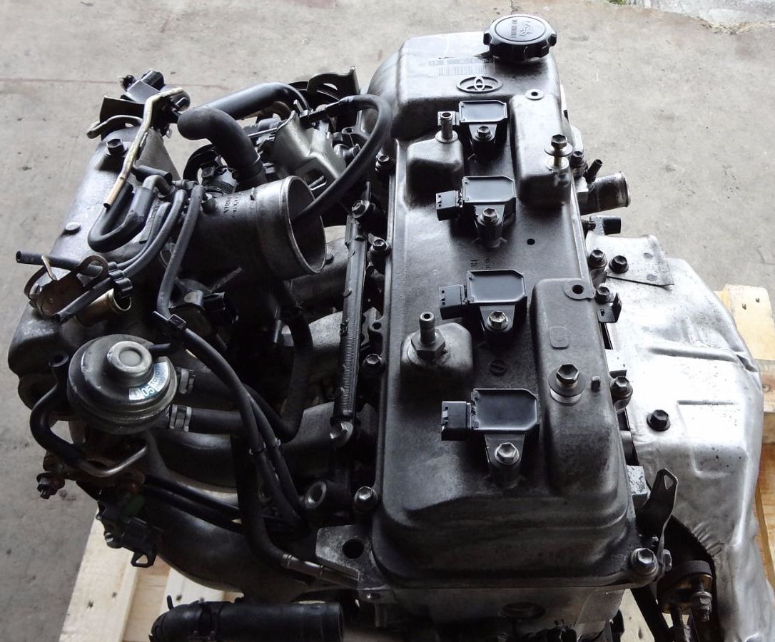 Toyota () 3RZ-FE:  