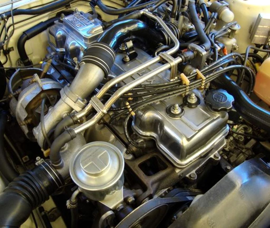 Toyota () M-TEU:  