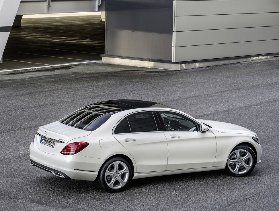 Mercedes Benz () C-Class (W205):  