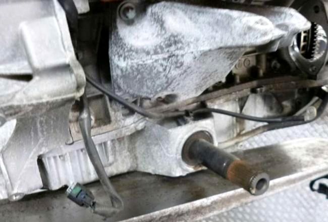 Mercedes Benz () 272.977 (272977):  
