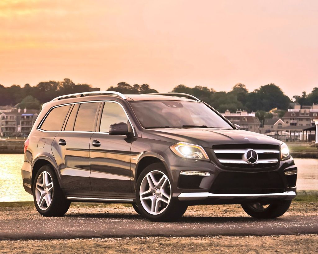 Mercedes Benz () GL (X166):  