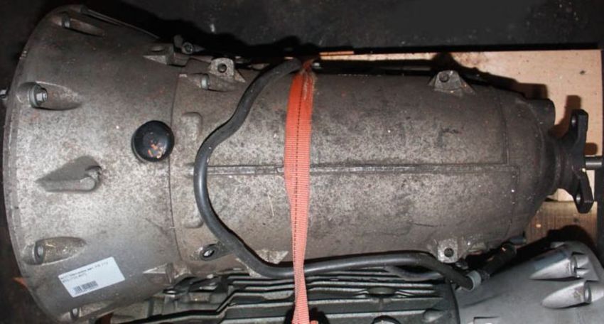 Mercedes Benz () E-class (W210.065), E320, CLK320 W208.365:    