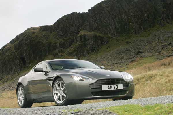 Aston Martin ( ) DB7 Vantage:  