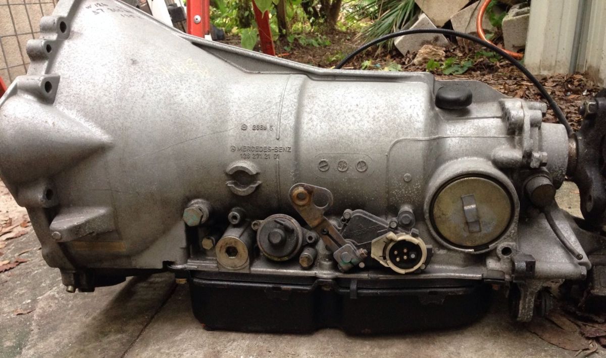 Mercedes Benz () 300SDL (W126):    