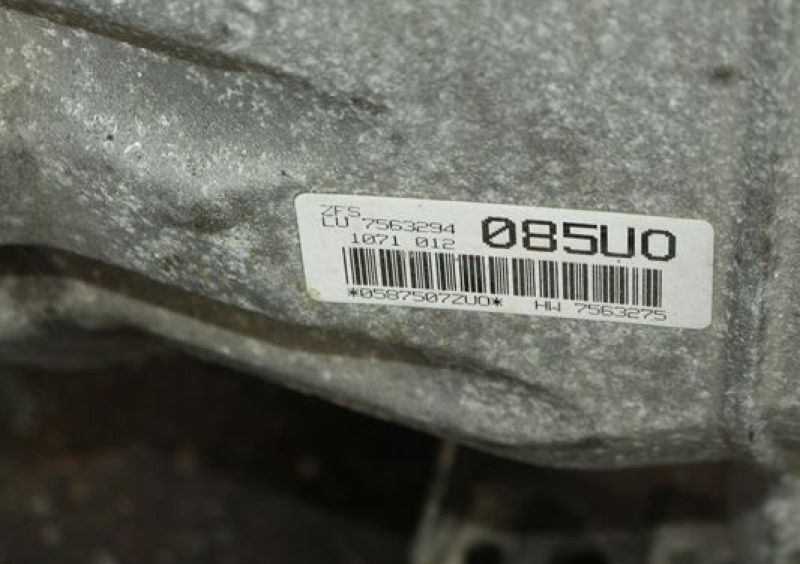 BMW () 325i (E90, E91) 525i (E60, E61), UO:    