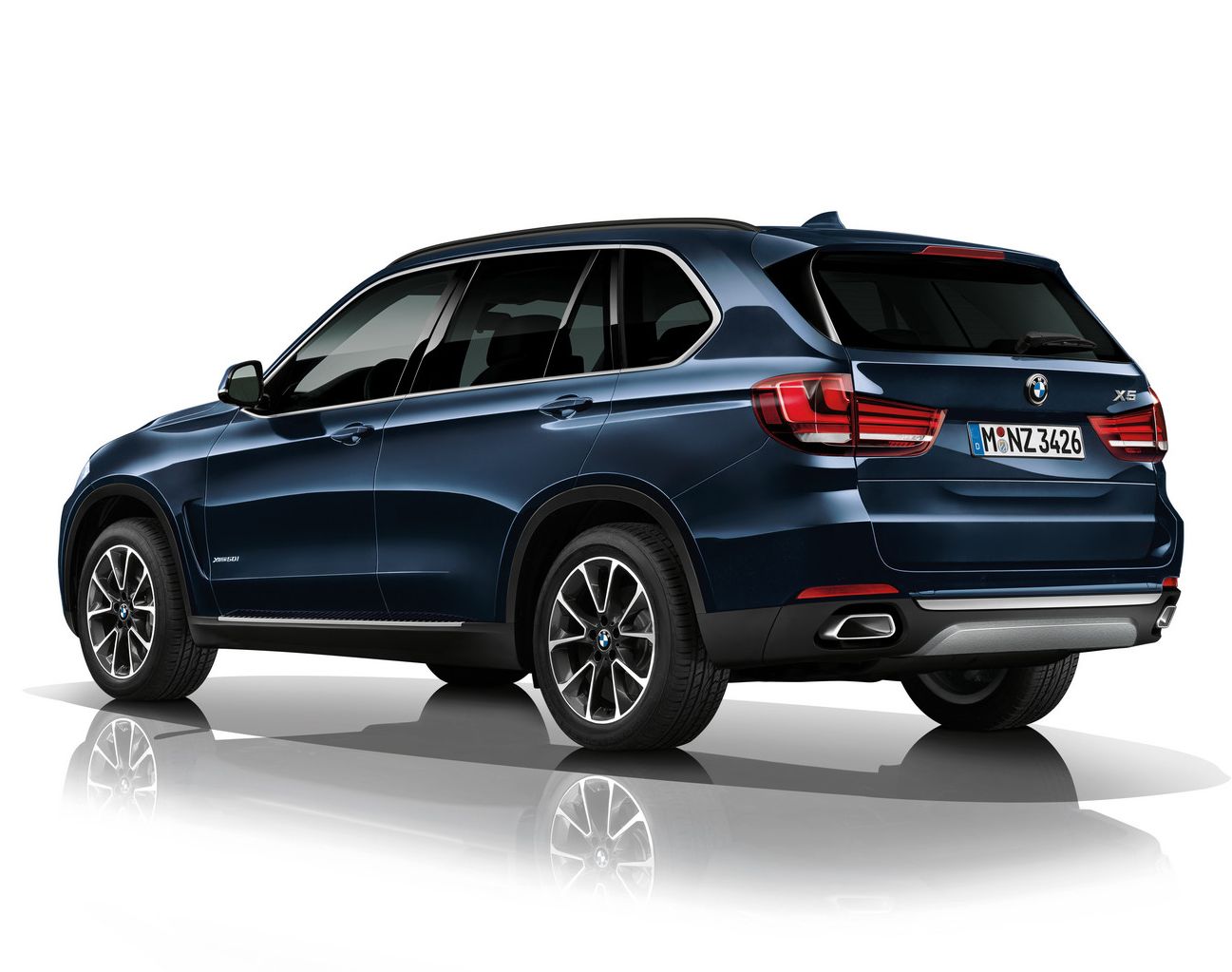 BMW () X5 (F15, F85):  