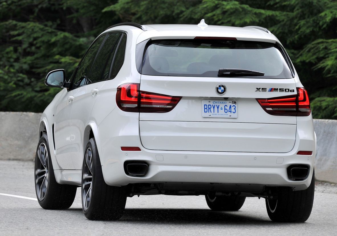 BMW () X5 (F15, F85):  