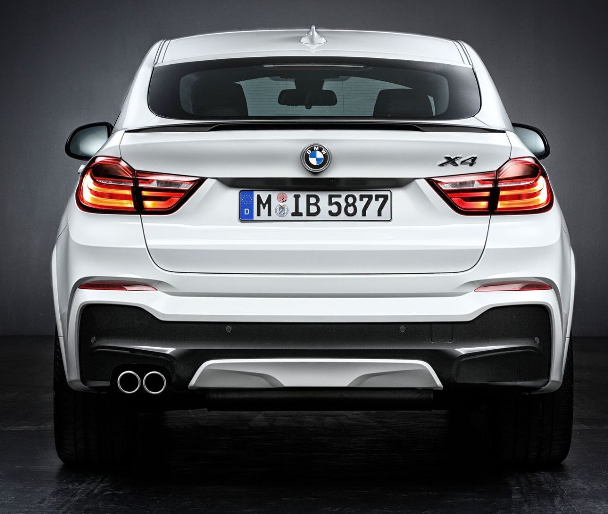 BMW () X4 (F26):  