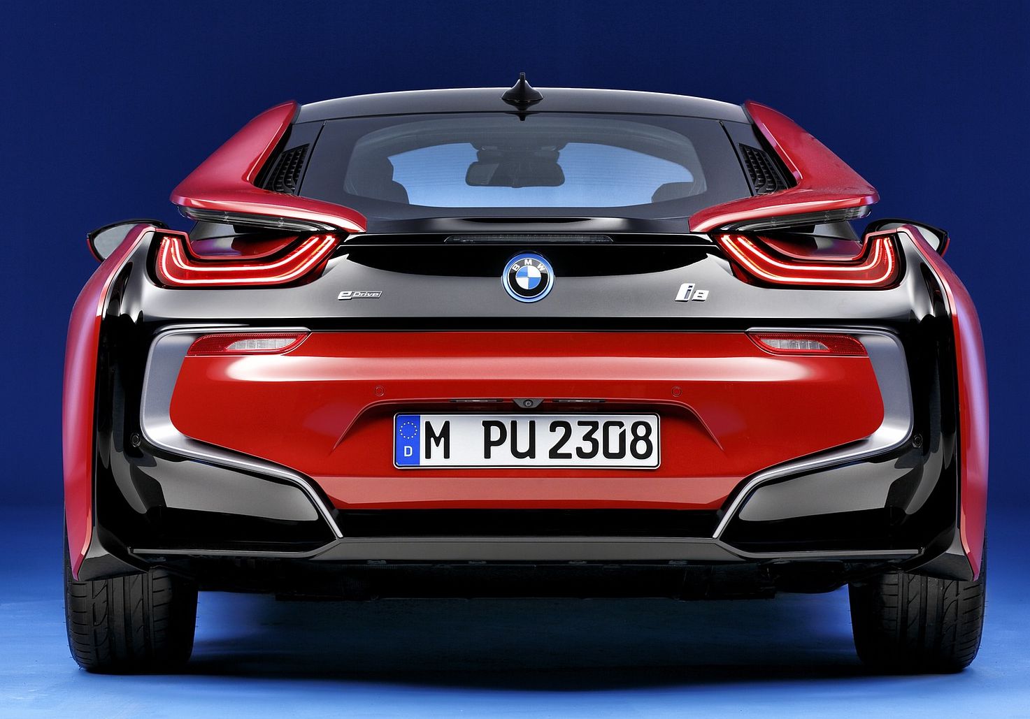 BMW () i8 (l12):  