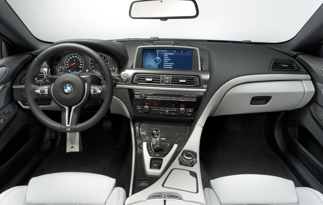 BMW () 6-Series (F12):  