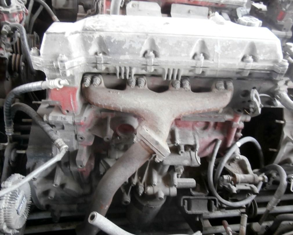 HINO () J05C:  