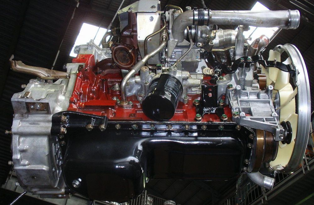 HINO () J07E-T:  