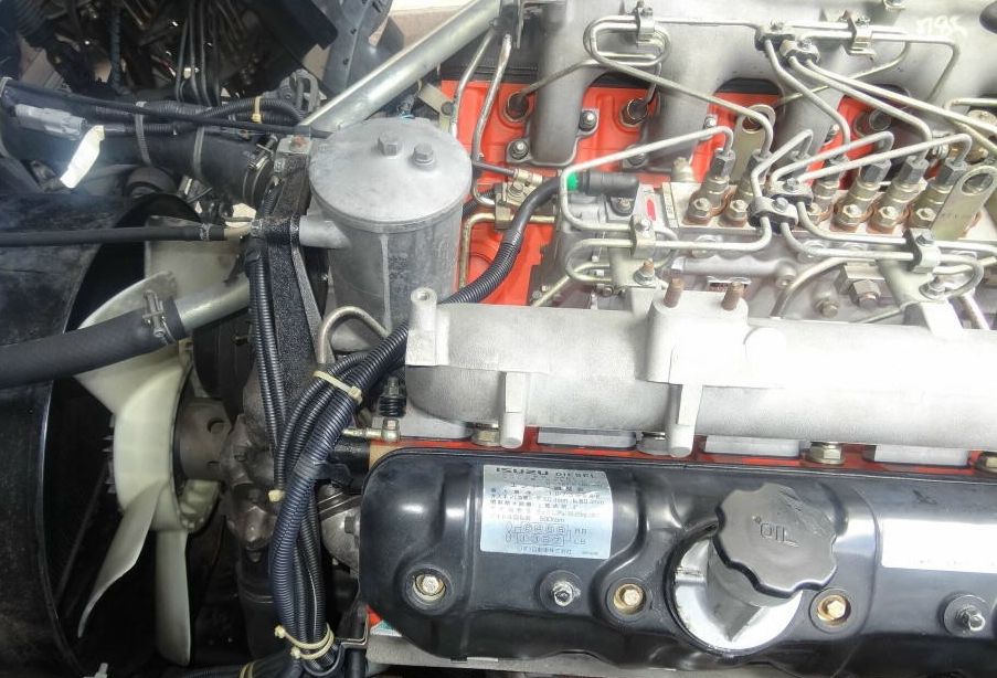 Isuzu () 8PE1:  