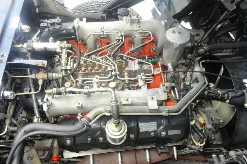 Isuzu () 8PE1:  