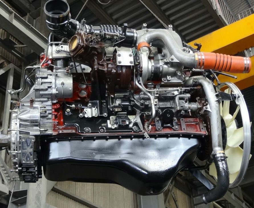 HINO () E13C-ET-IA:  