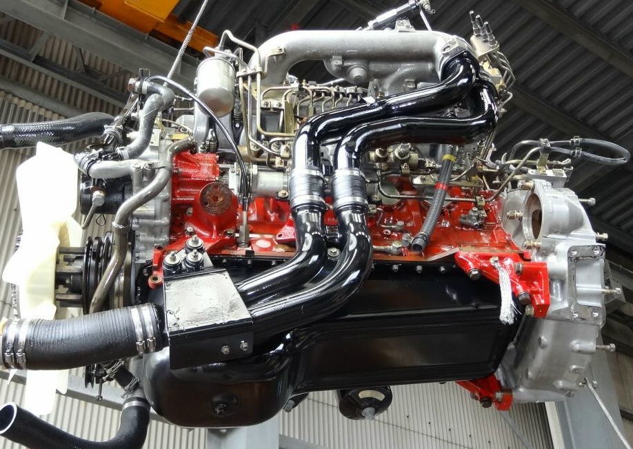 HINO () P11C-PT:  
