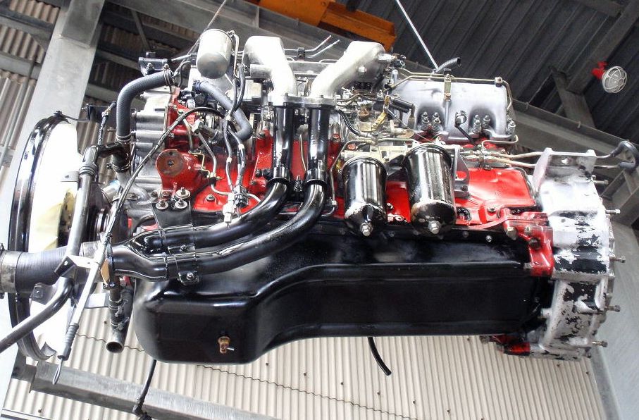 HINO () K13C (K-III):  