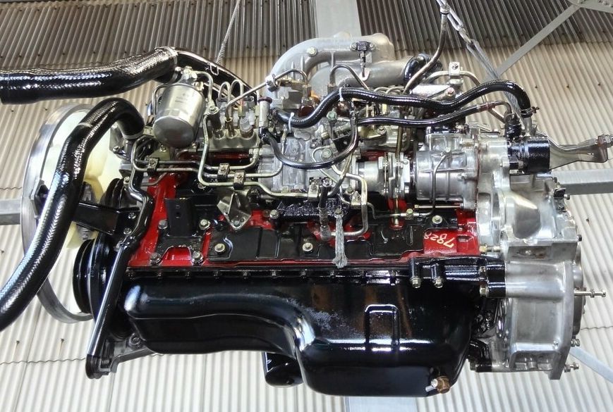 HINO () J08C:  
