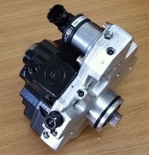 Hyundai () D4EA, D4EB (3310027400):  