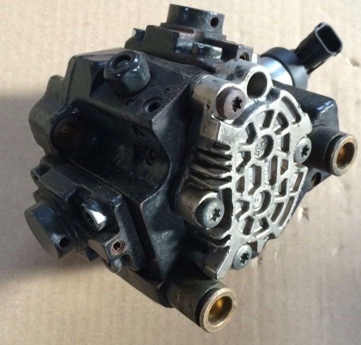Hyundai () D4FA, D4FB, D4FC (33100-2A410):  