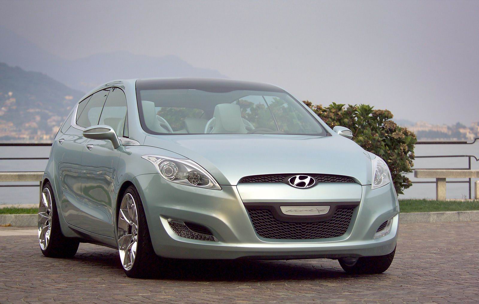 Hyundai () Arnejs Concept:  