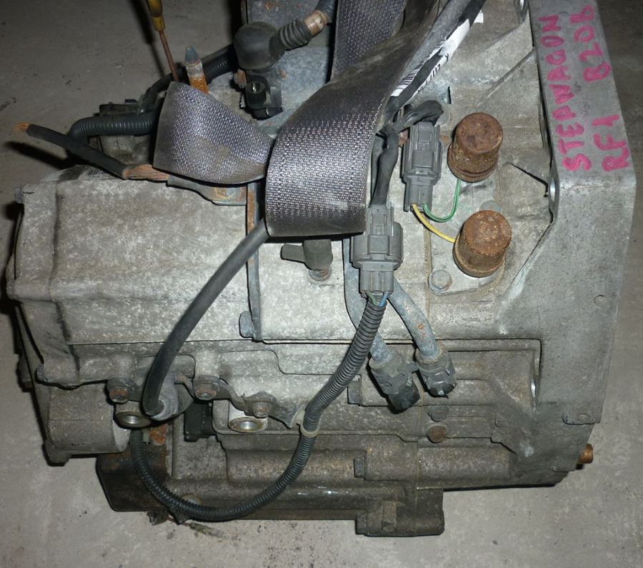 Honda () Orthia, Step Wagon (EL2, EL3); SM-X (RF1):    