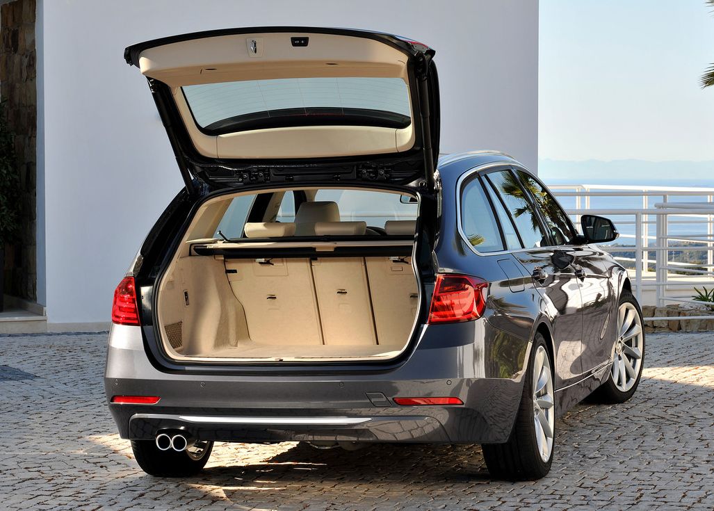 BMW () 3-Series (F31 Touring):  