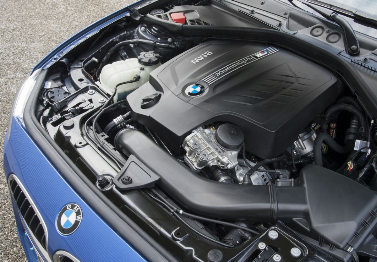BMW () 1-Series (F21):  