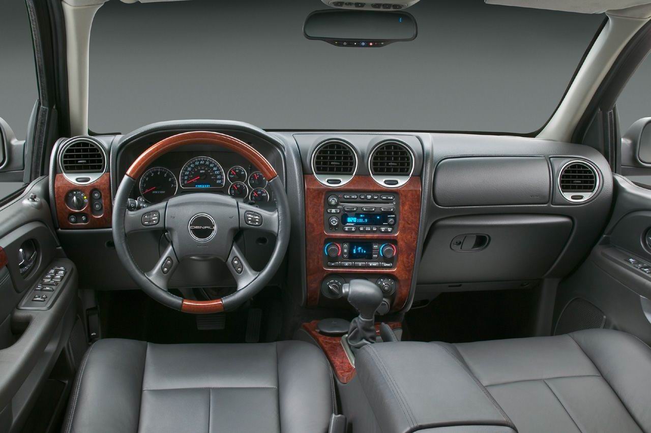GMC (--) Envoy Concept:  