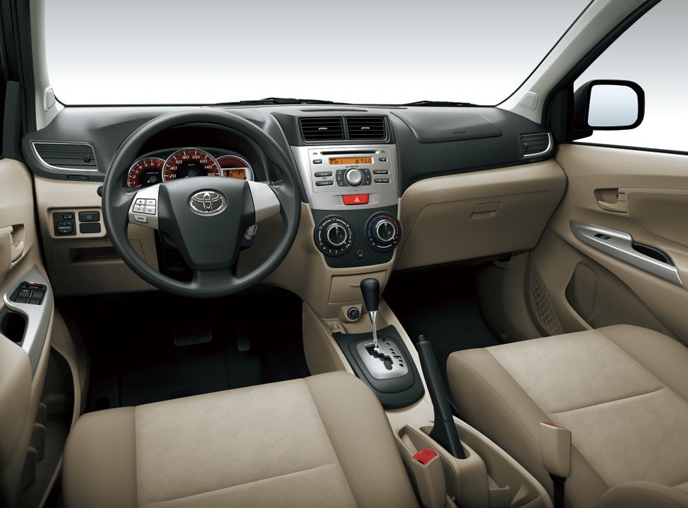 Toyota () Avanza II (F65_):  
