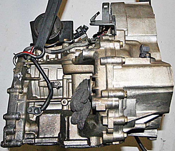 Nissan () Expert (VEW11):    
