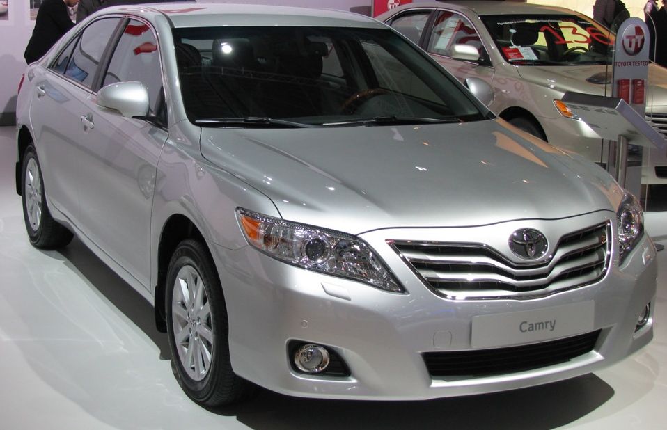 Toyota () Camry VII (_CV4_):  