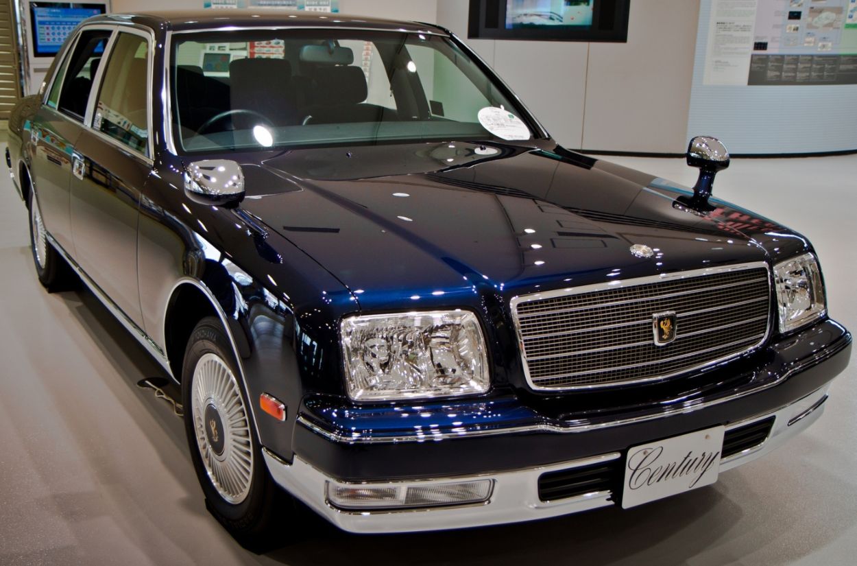 Toyota () Century GZG50:  
