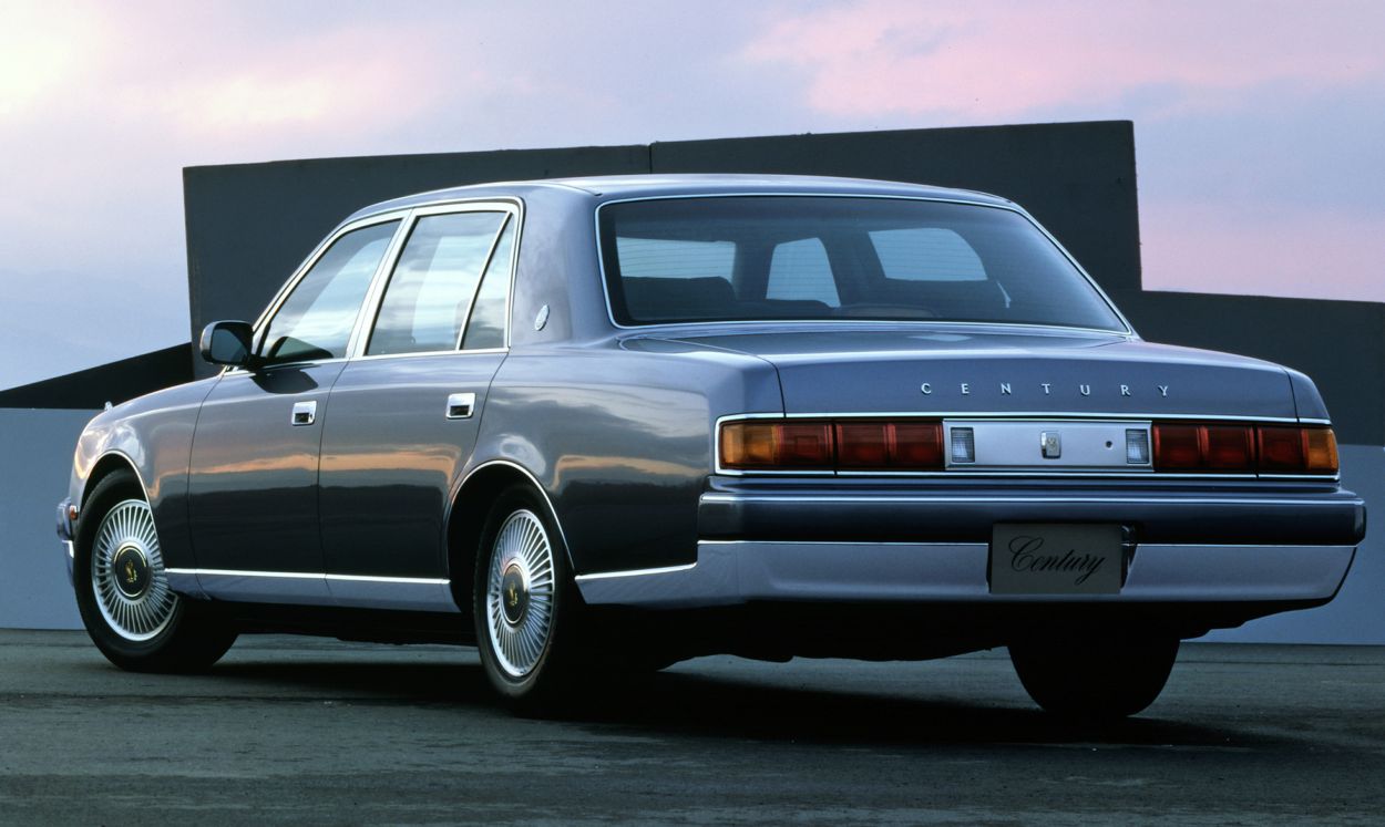 Toyota () Century GZG50:  