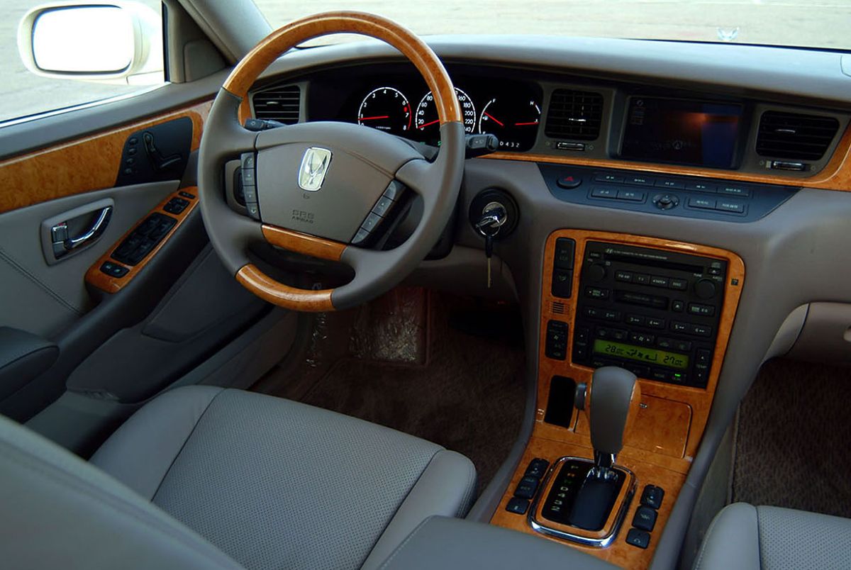 Hyundai () Equus I (LZ, YJ):  
