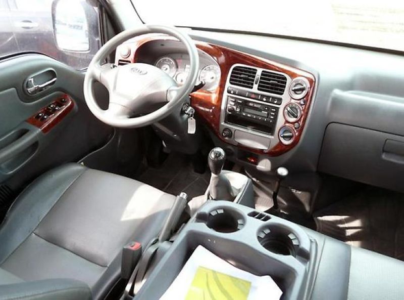 Kia () Bongo III:  