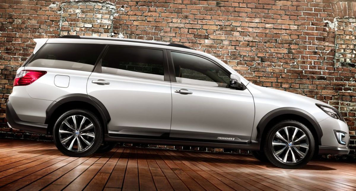 Subaru () Exiga Crossover 7:  