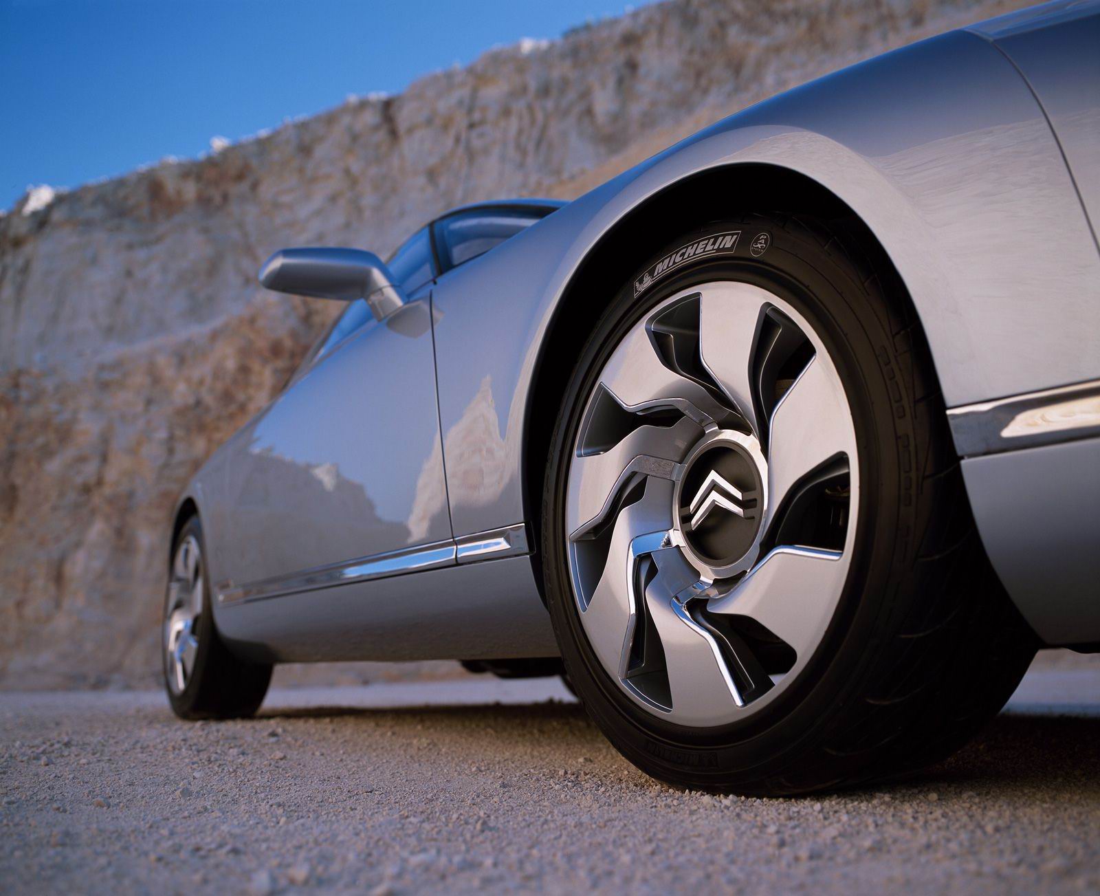 Citroen () C-Airdream Concept:  