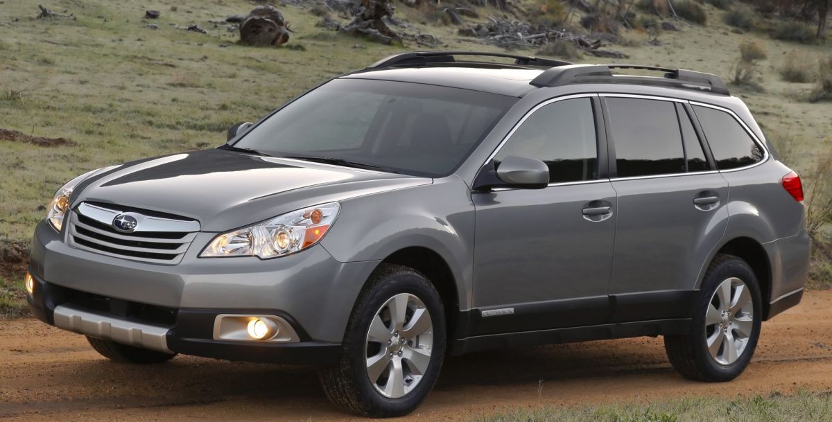 Subaru () Outback IV:  