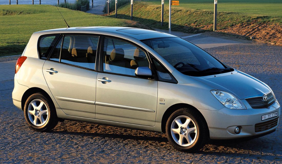 Toyota () Corolla Verso I (_E12J_):  